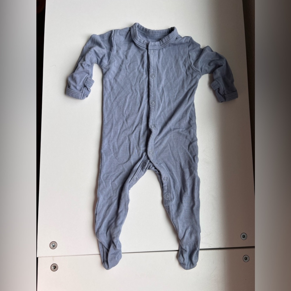 Kyte baby button footie